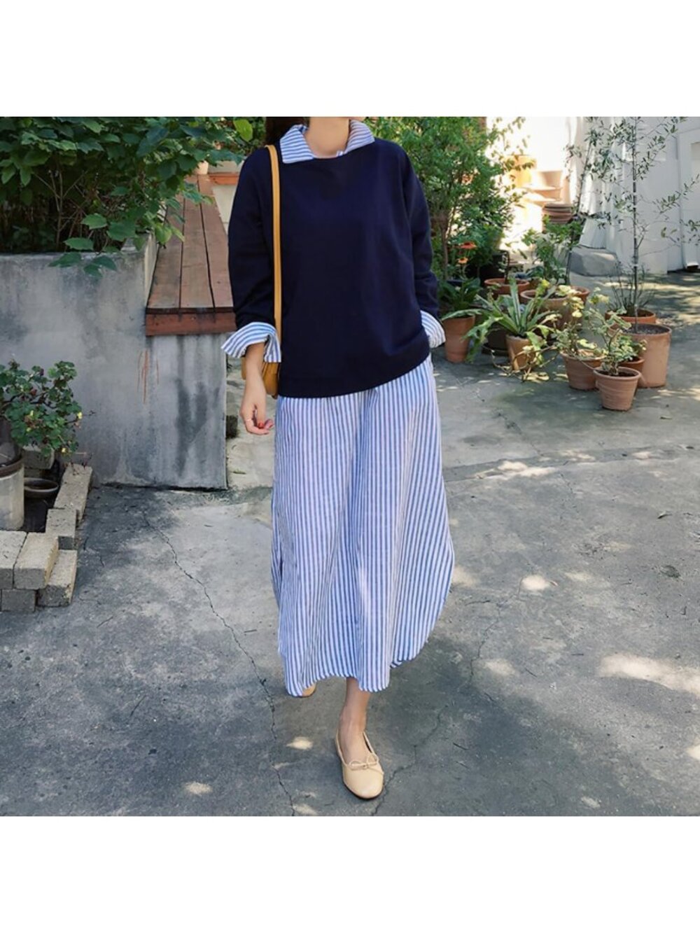 Casual Long Sleeve V-Neck Striped Maxi Dress with Pockets - Loose Cotton Shift - Picture 4 of 7